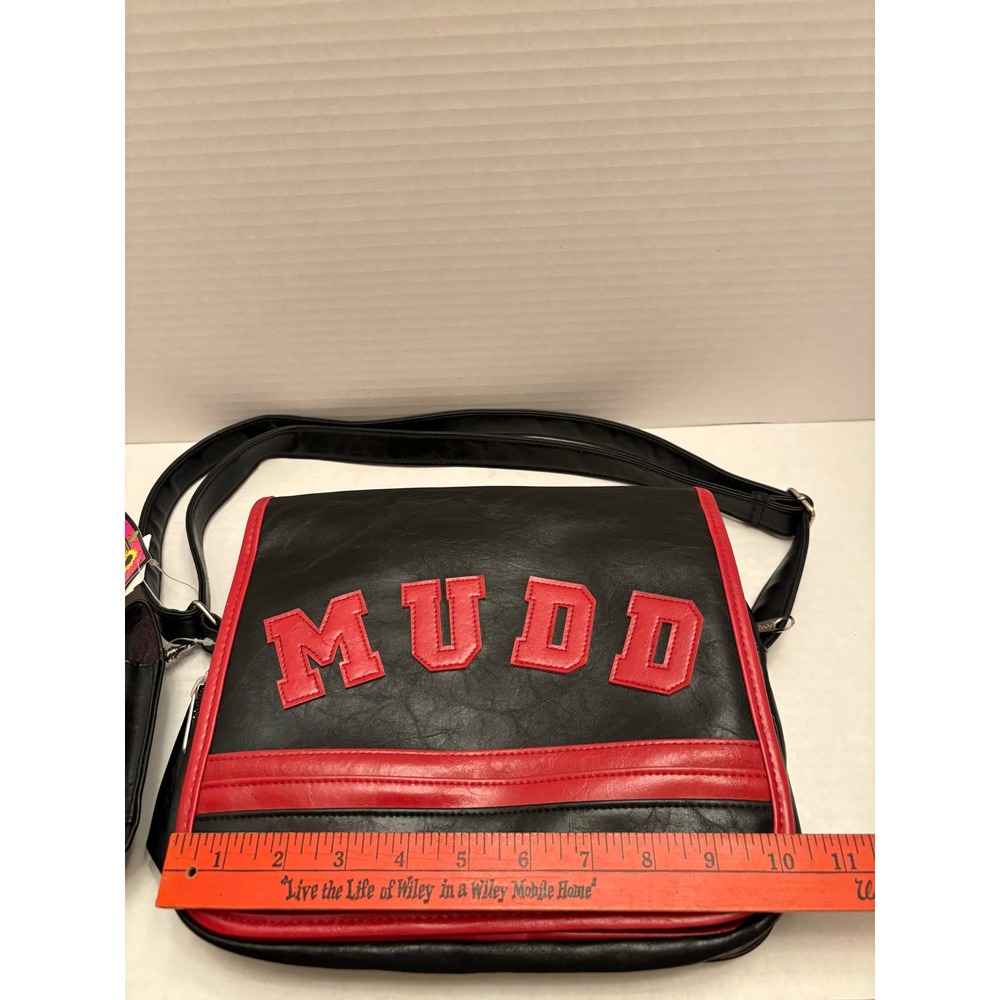 Mudd Bagz Vintage Crossbody Messenger Bag Black Red Faux Leather NWT - Picture 4 of 11